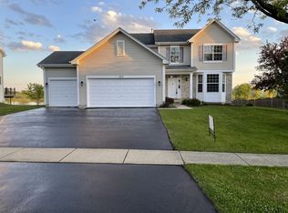 337 W Caldwell Dr, Round Lake, IL 60073