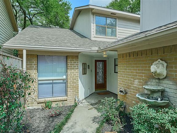 2nd image of 8018 Oakwood Forest Dr