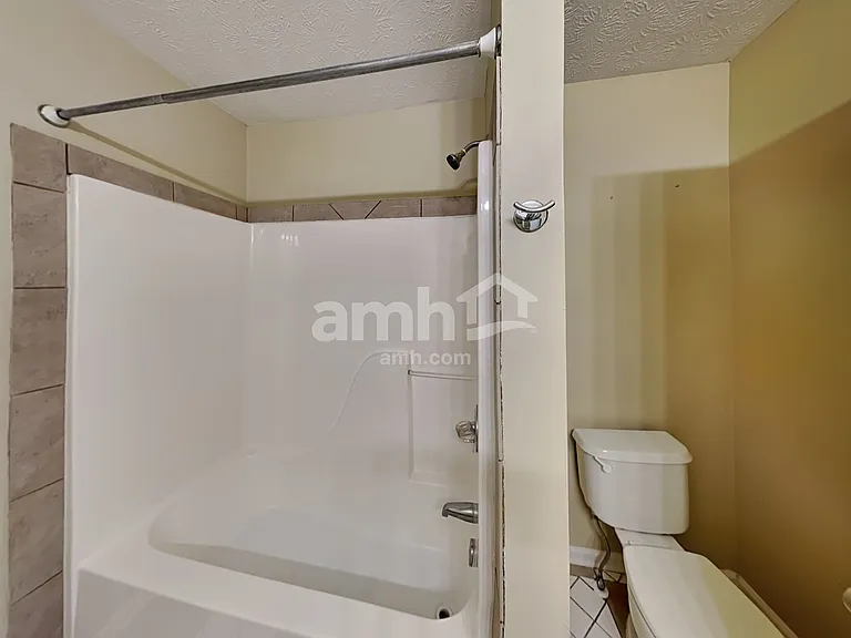 424 Spring Falls Dr — Photo 15