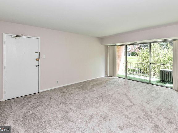 3rd image of 3712 N Rosser St APT 201