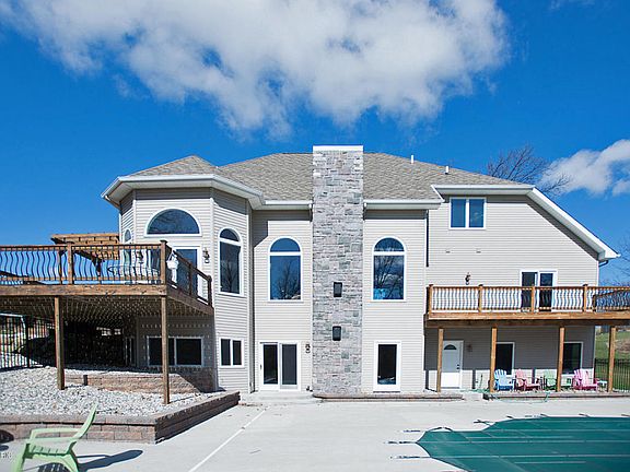 3rd image of 9248 Marshwood Dr