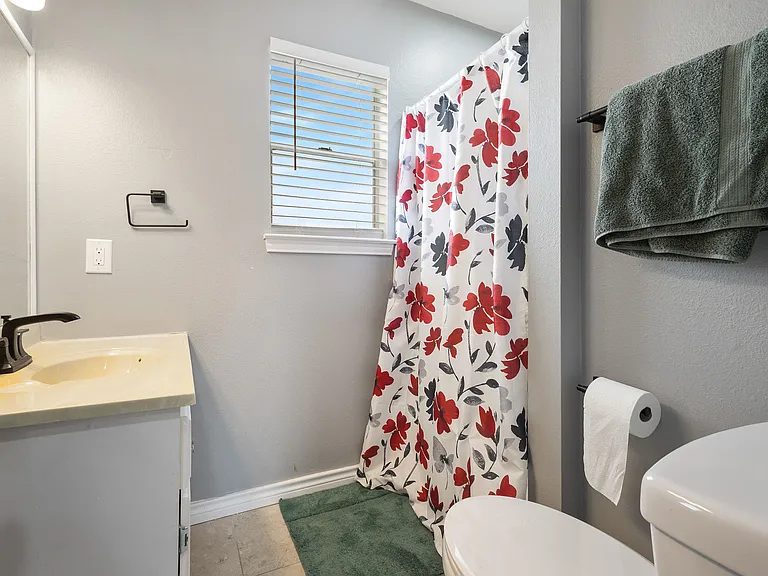 349 Fenwick Dr — Photo 27