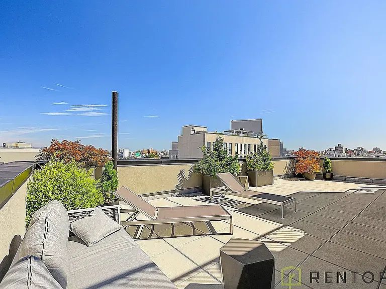 494 Manhattan Ave #401D — Photo 18