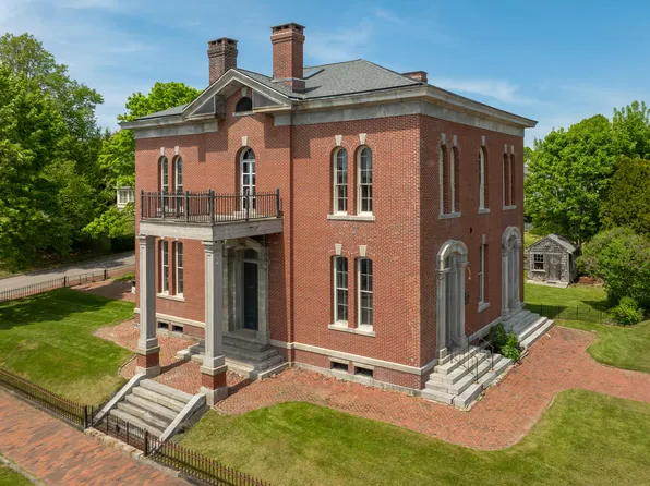 7 Middle Street, Wiscasset, ME 04578