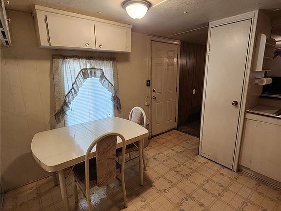 4th image of 15940 Stoddard Wells Rd Space 30