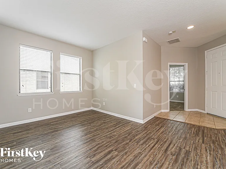 3086 Pointe Place Ave — Photo 9