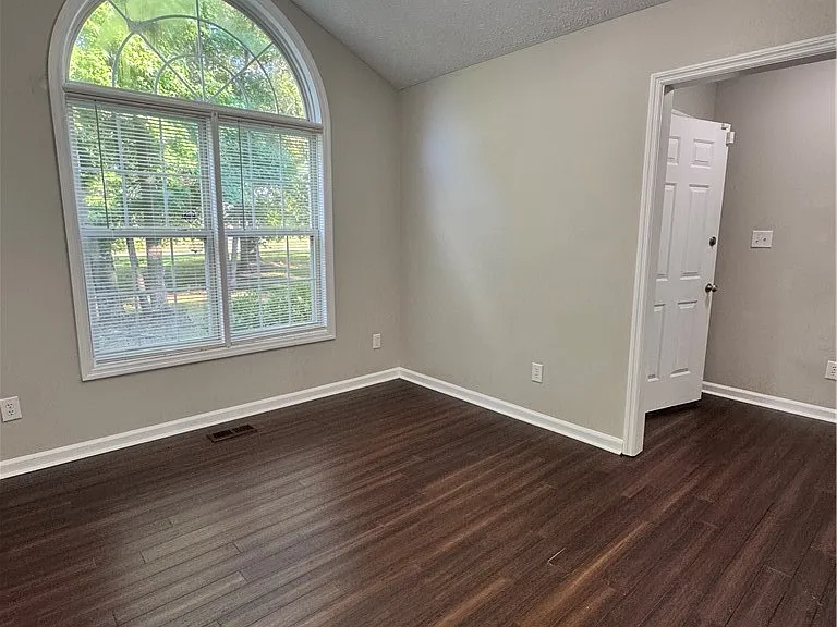 123 Cornwallis Ct — Photo 3