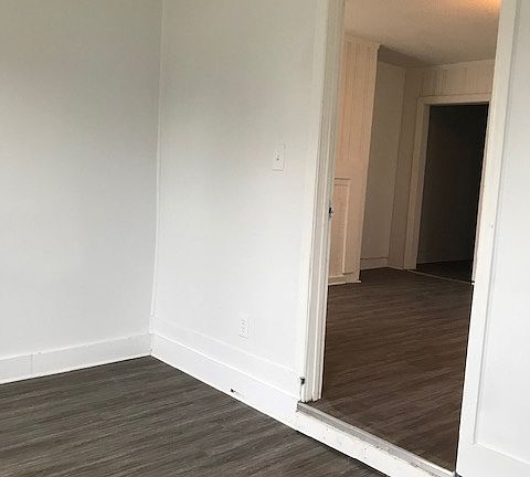 small front room/office