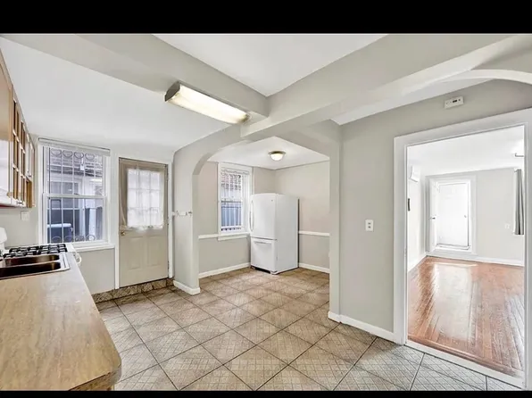 4082 Bedford Avenue image 19 of 20