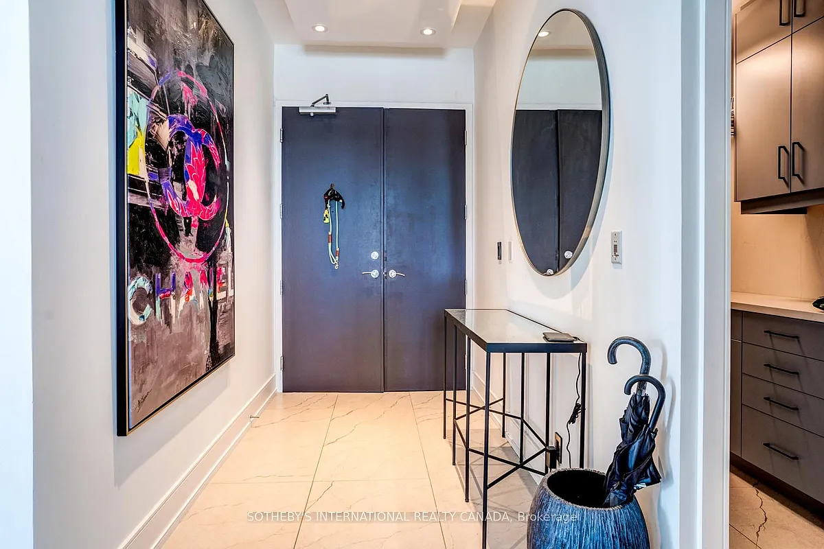 Building Photo - 81 Navy Wharf Ct #3801