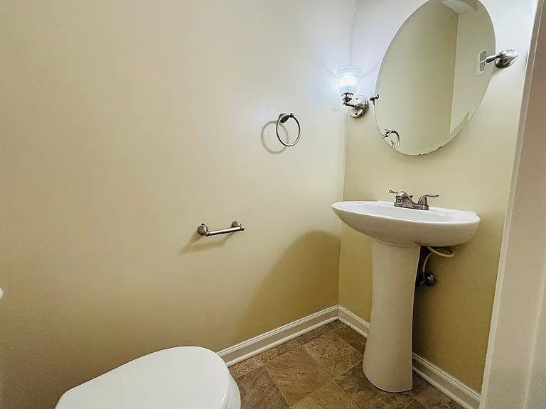 309 Fairfax Rd — Photo 15