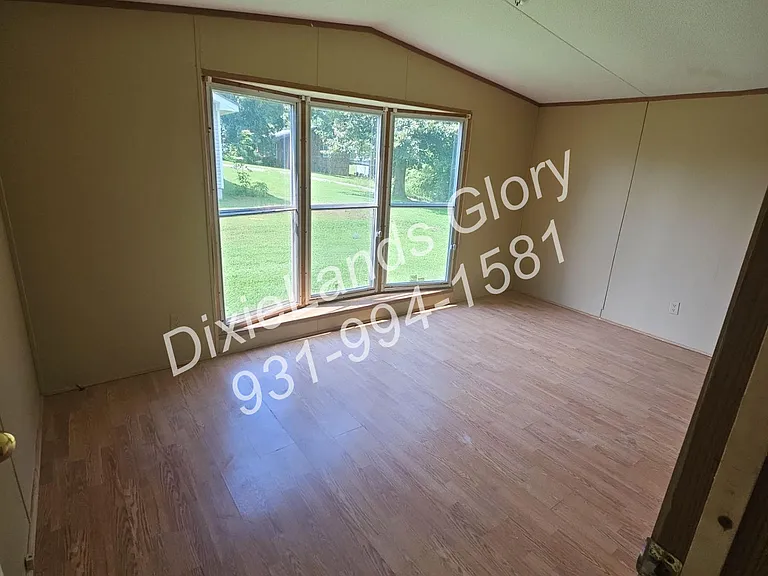 313 Breeding Ln — Photo 24