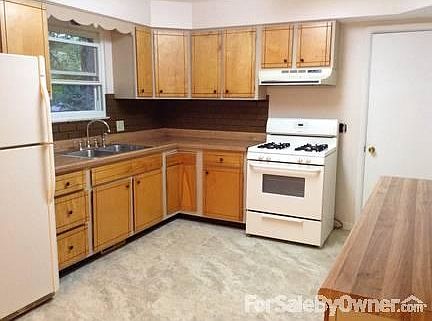 3rd image of 237 Jessie Ave