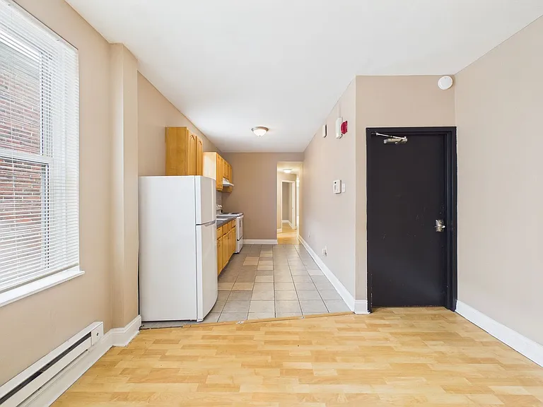 207 S 60th Street — Photo 2