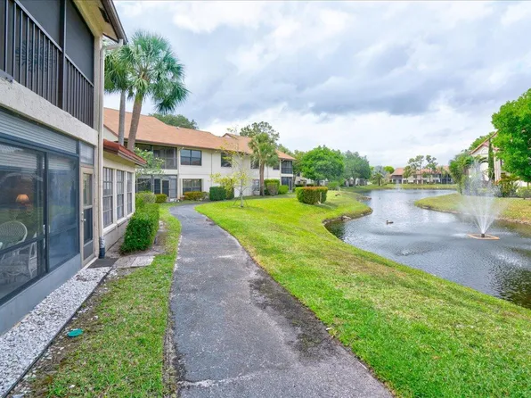 3205 Jog Park Drive, Greenacres, FL 33467