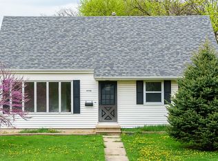 1470 Golfview Dr NE, Cedar Rapids, IA 52402