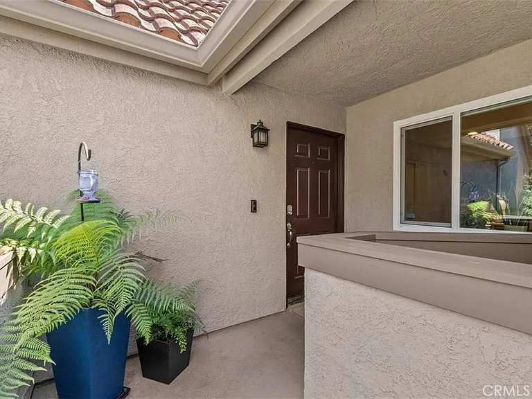 28121 Mariposa — Photo 4