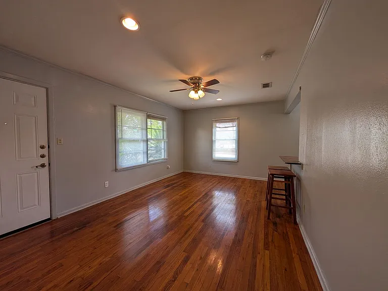 890 Josephine St — Photo 19