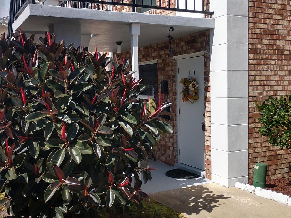 1st image of 190 E Olmstead Dr #3