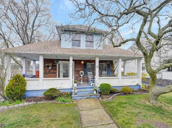 12 Pinewood Ave, Hazlet Twp., NJ 07734