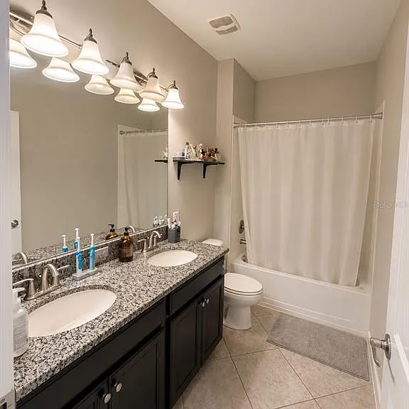 4063 Welling Ter — Photo 16