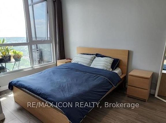 4th image of 104 Garment St #1806