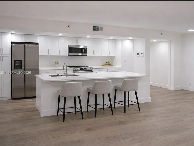 955 Egret Cir #310 — Photo 5