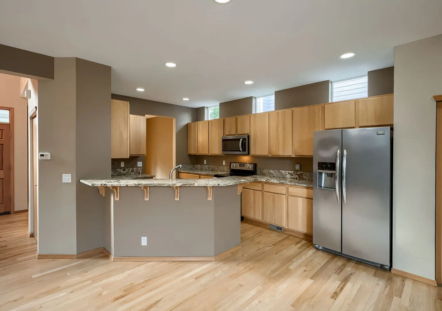 Beautiful 3bed/2.5bath Home in Snoqualmie Ridge! — Photo 3