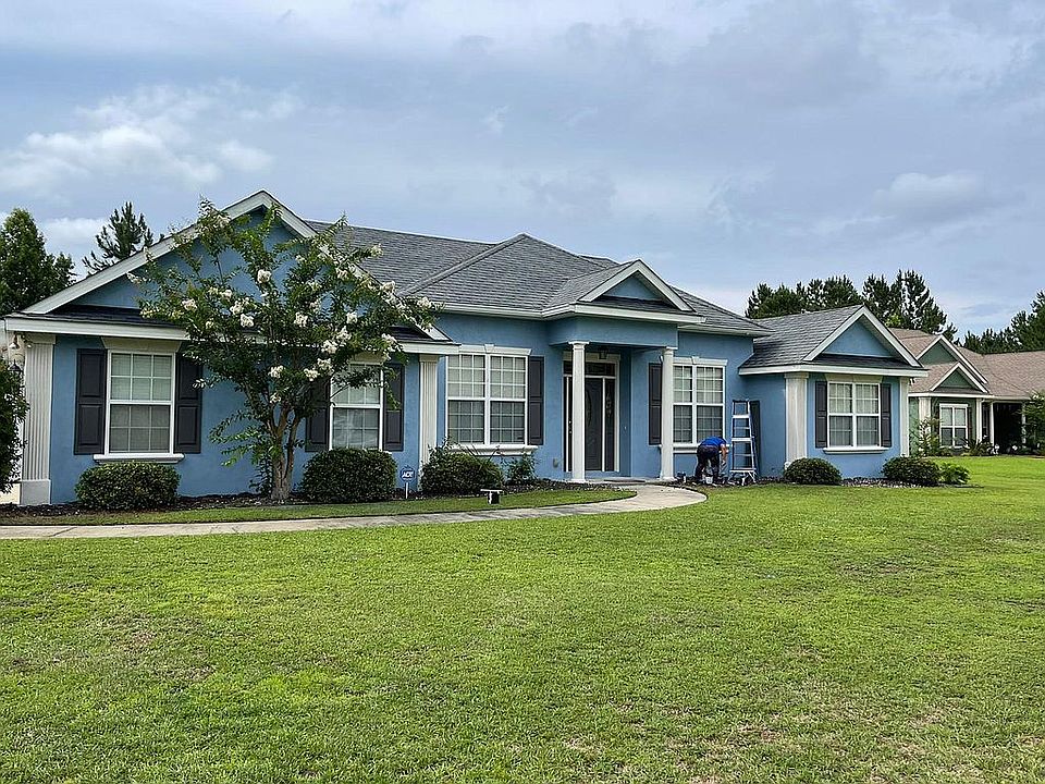 2nd image of 160 Lakes Dr