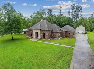 13172 Montrose Dr N, Denham Springs, LA 70726