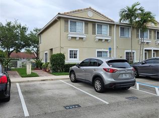 9279 Chambers St, Tamarac, FL 33321