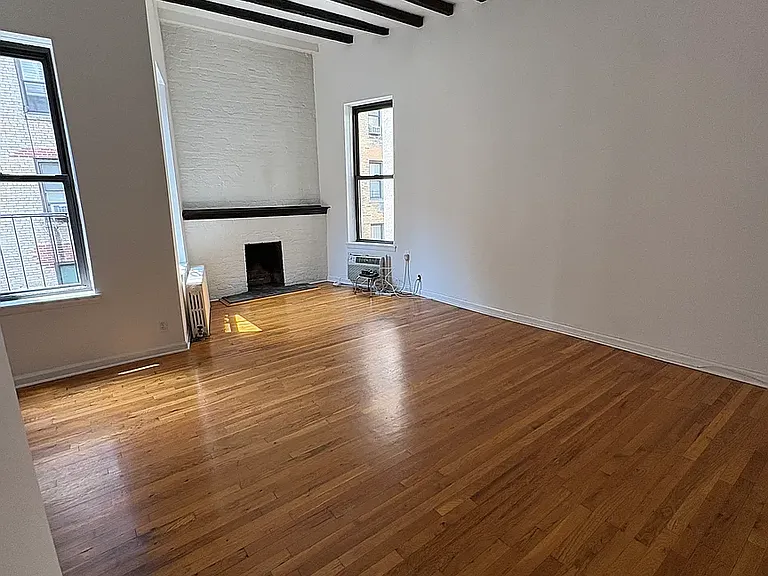 124 E 85th St #5R — Photo 11
