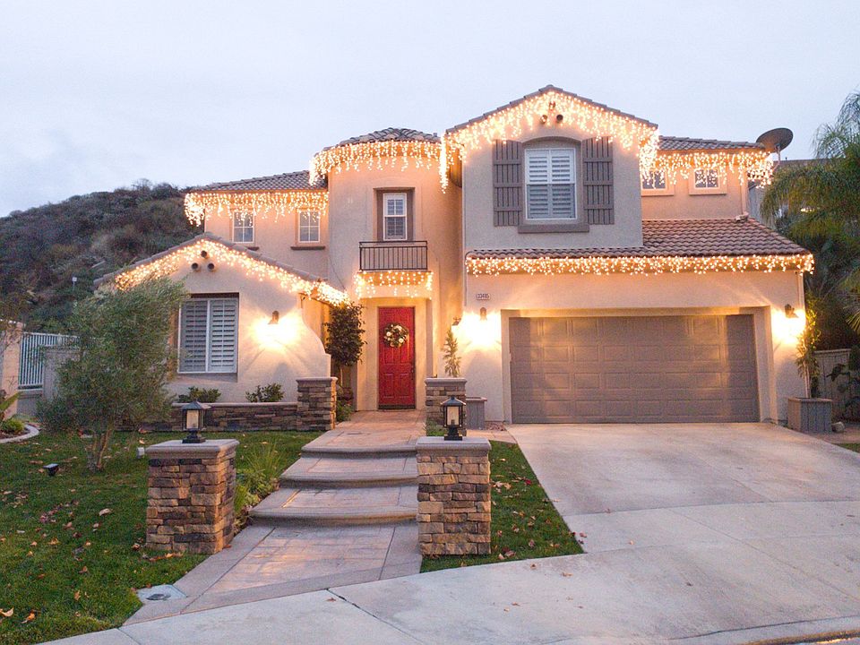 1st image of 33485 Barrington Dr