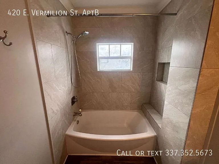 420 E Vermilion St — Photo 5