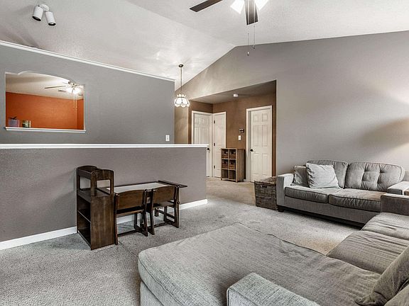 4th image of 1531 W Leighton Ln