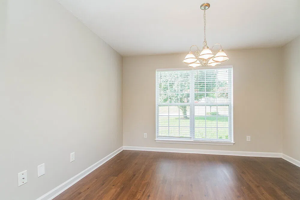 3 bed, 2.5 bath, 2160 sqft, $2,345 — Photo 4