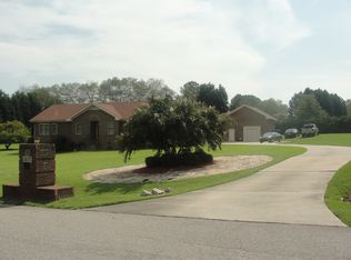 3473 Apple Meadow Dr, Fuquay Varina, NC 27526