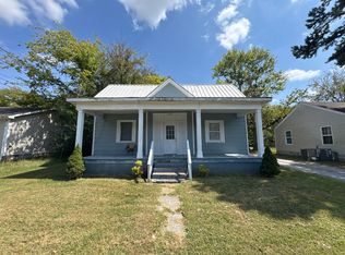 2000 Woodland St APT B, Springfield, TN 37172