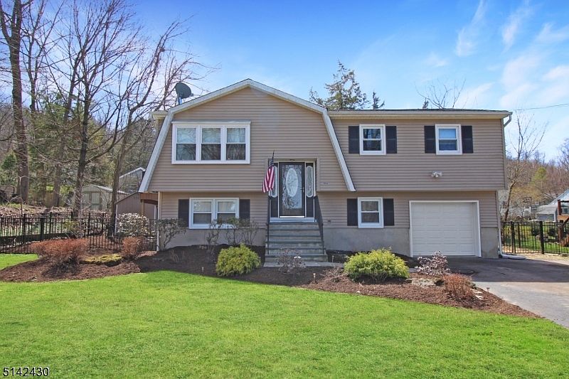 100 Shore Rd, Andover, NJ 07821 | Zillow