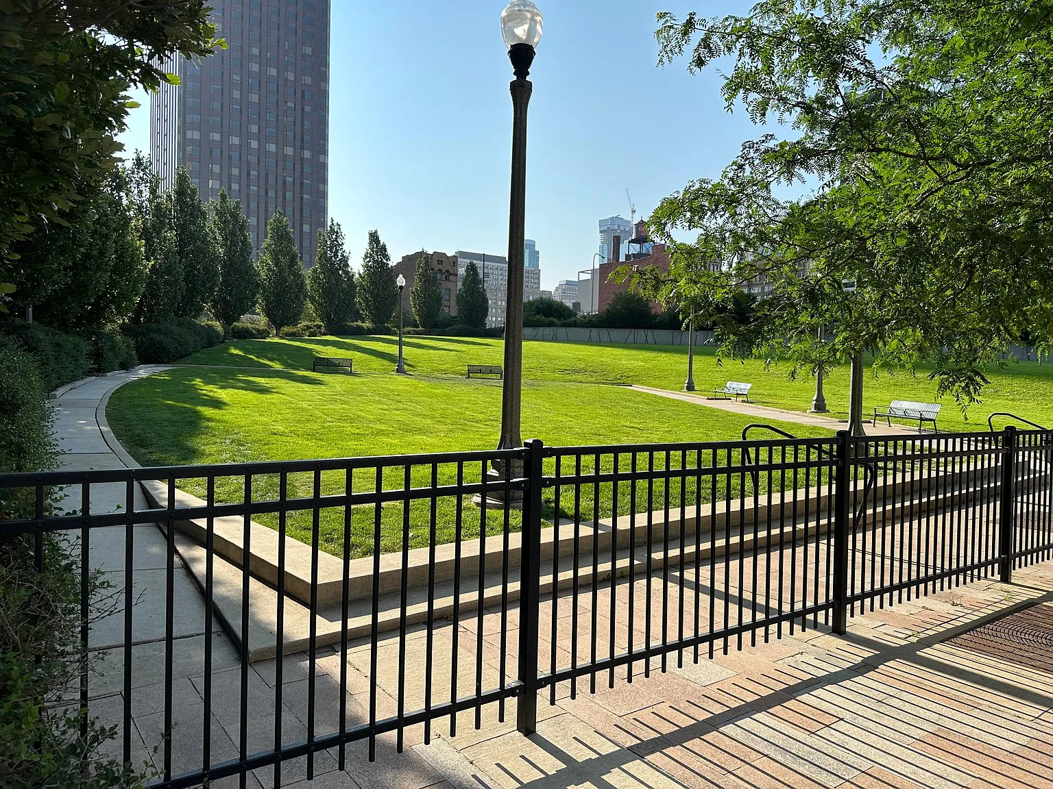 2 bed, 1100 sqft, $2,700 — Photo 4