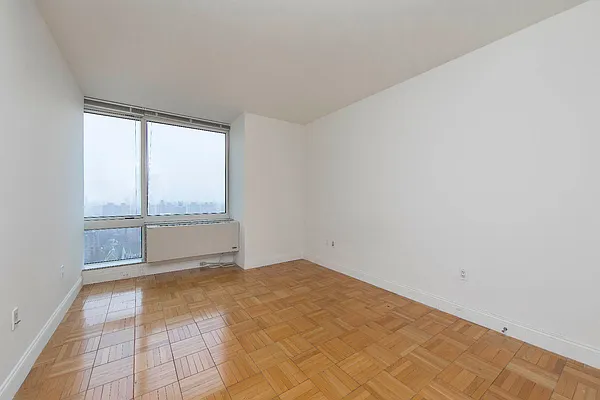 Rented by Keller Williams NYC | media 24