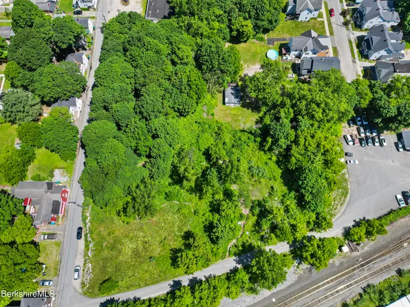 Pleasant St, Pittsfield, MA 01201