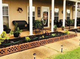 313 Martha Dr, Byram, MS 39272