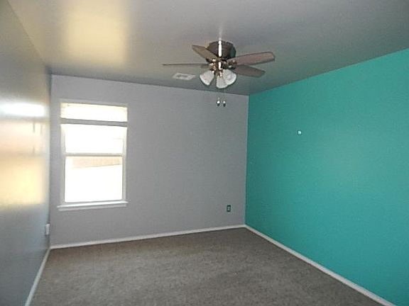 4th image of 1003 N Scouts Court Way
