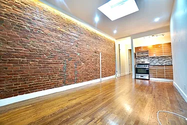 Rented by Aron Fried, LREB