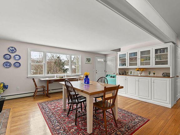 5th image of 44 Elvira Avenue