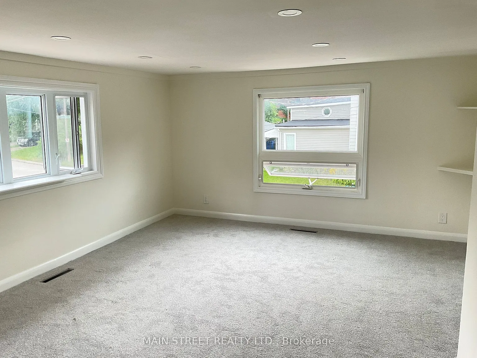 3 bed, $2,449 — Photo 4