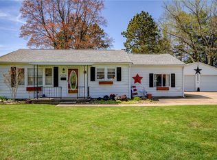 1375 S 32nd St, Decatur, IL 62521