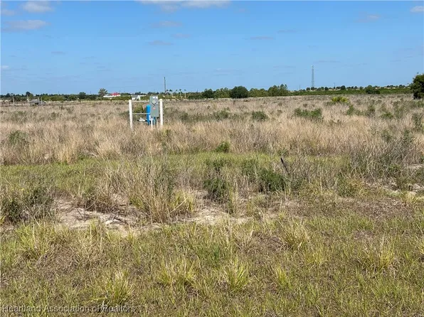 6219 Farmgirl Ave, Venus, FL 33960