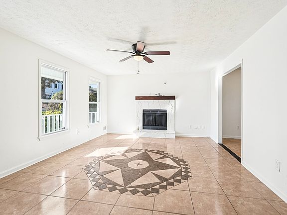3rd image of 2605 Waterford Park Dr